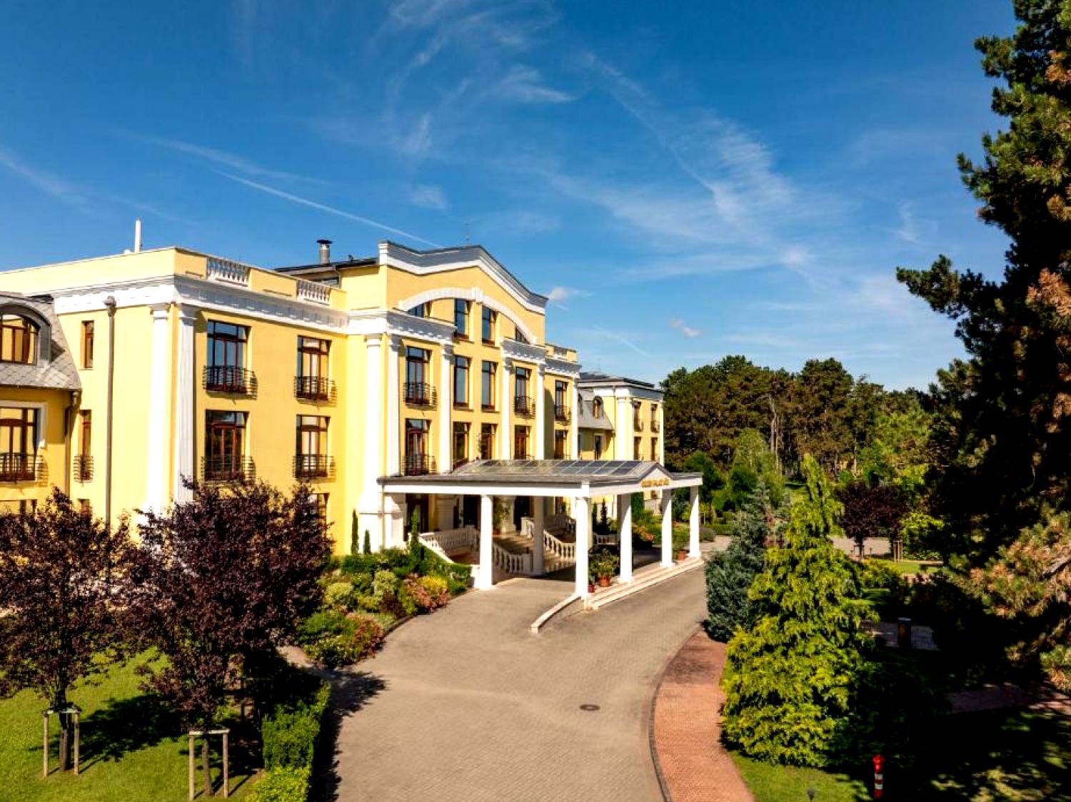 Hotel Golden Palace