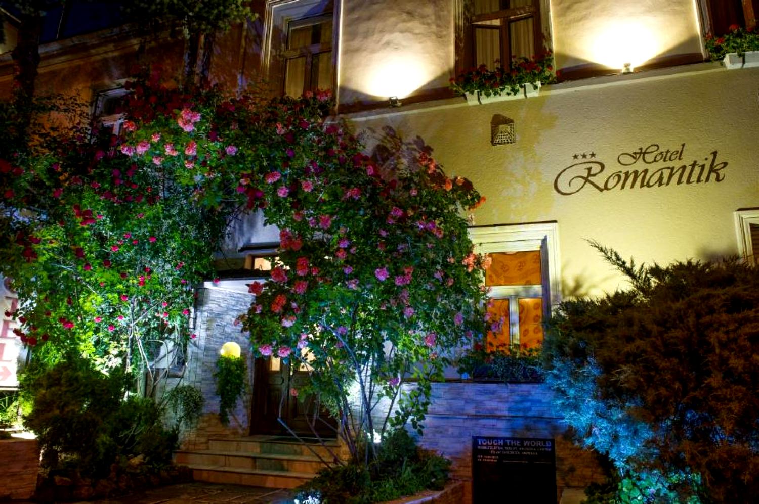 Hotel Romantik - családbarát szállás Eger - EGER, SZÁLLÁS, HOTEL, SZÁLLODA, PANZIÓ, ROMANTIK Hotel Romantik - családbarát szállás Eger - EGER, SZÁLLÁS, HOTEL, SZÁLLODA, PANZIÓ, ROMANTIK