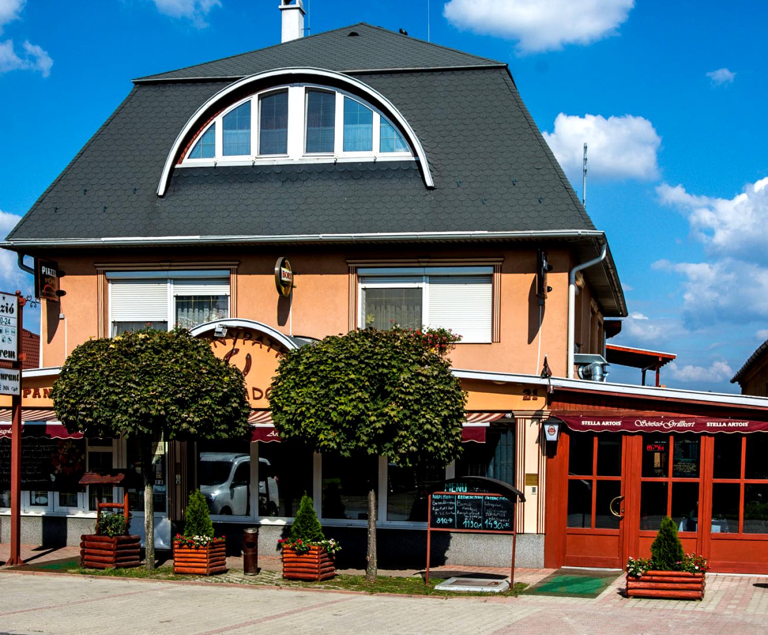Aranypatkó Étterem- Panzió -Pizzéria -Győrújbarát, Győr Aranypatkó Étterem- Panzió -Pizzéria -Győrújbarát, Győr