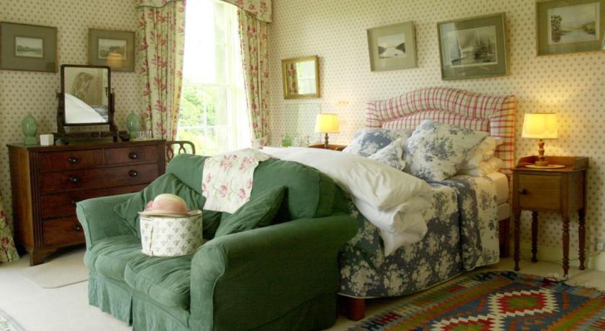 32-910-3247 Bed & Breakfast / Pensione Ballyduff House