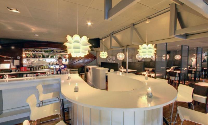 horeca_bar_eiland_van_maurik.jpg