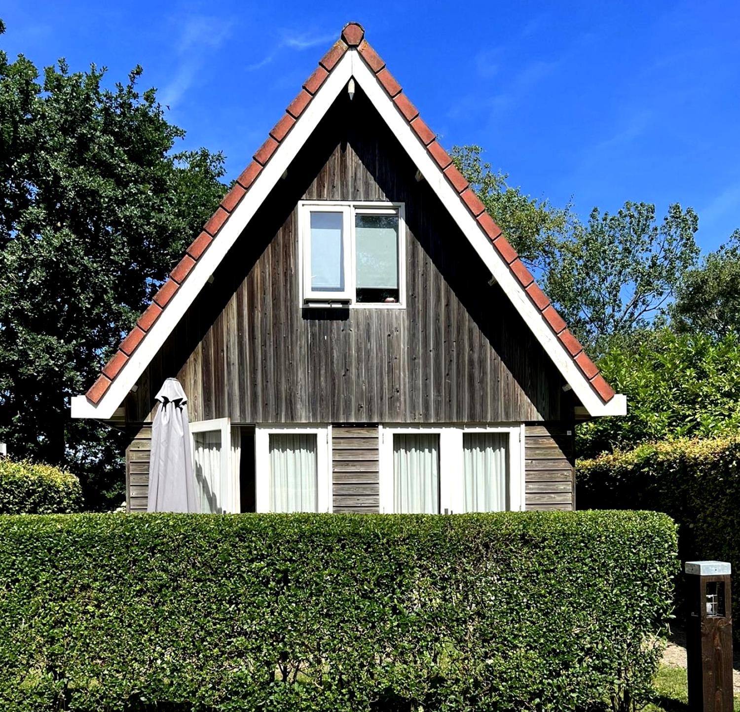 Eureka Cottages