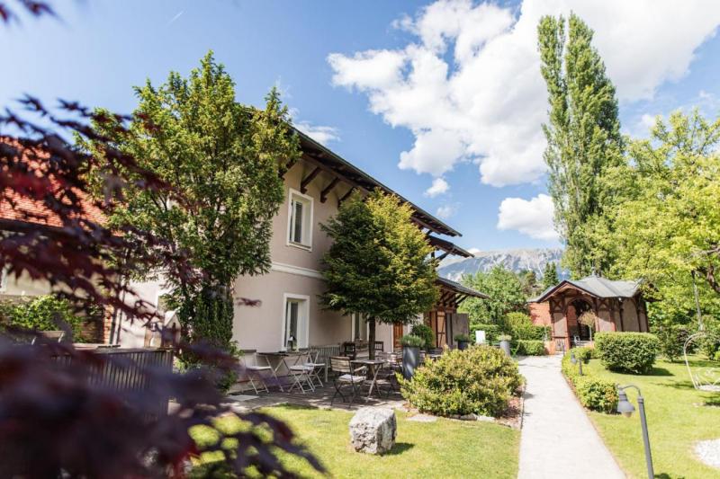 Hotel Kranj z okolico