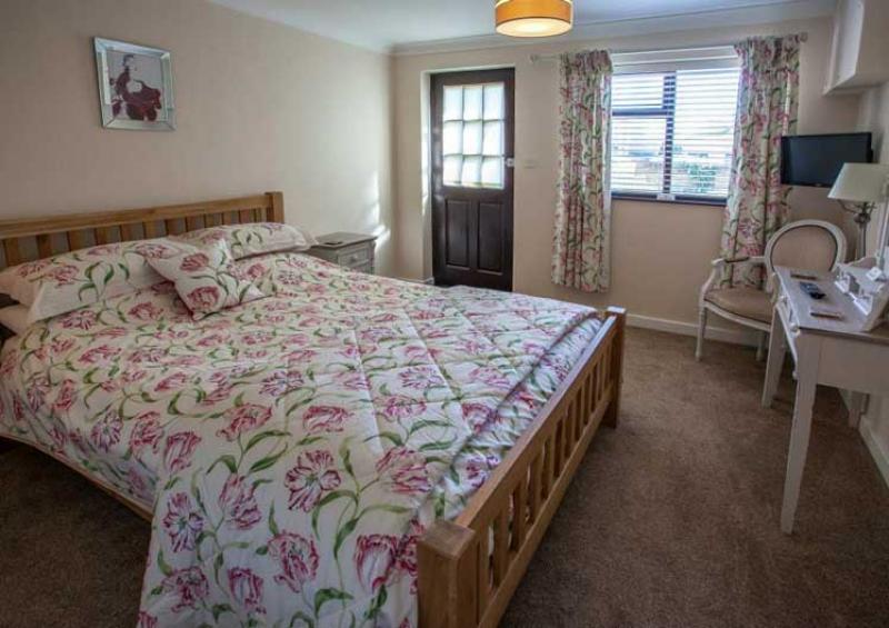 rooms15.jpg