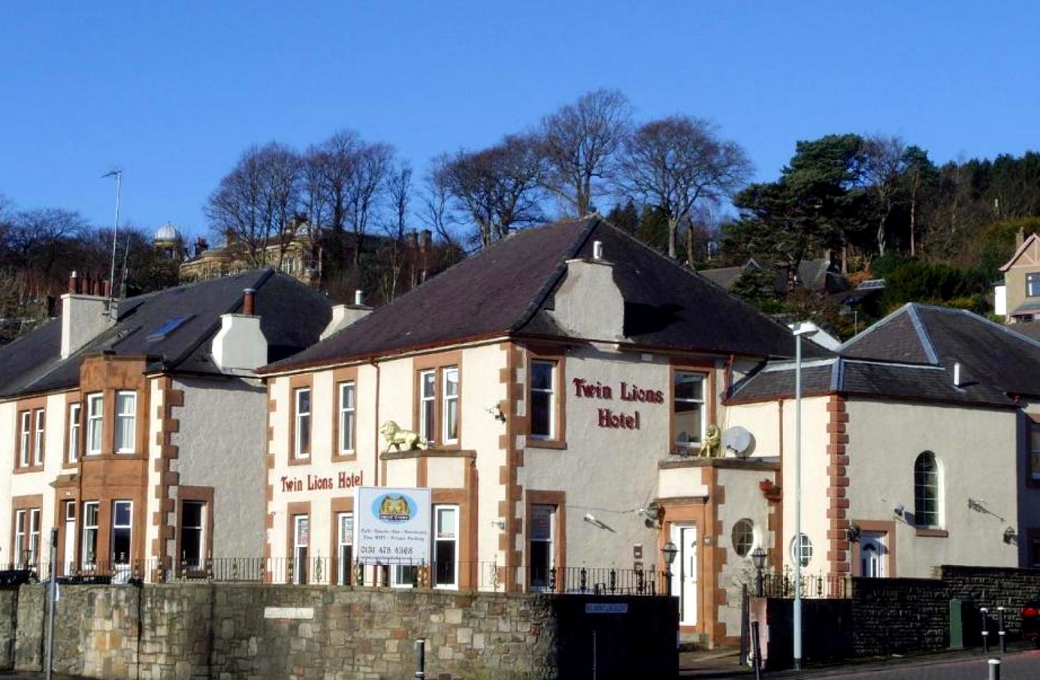 Twin Lions Hotel