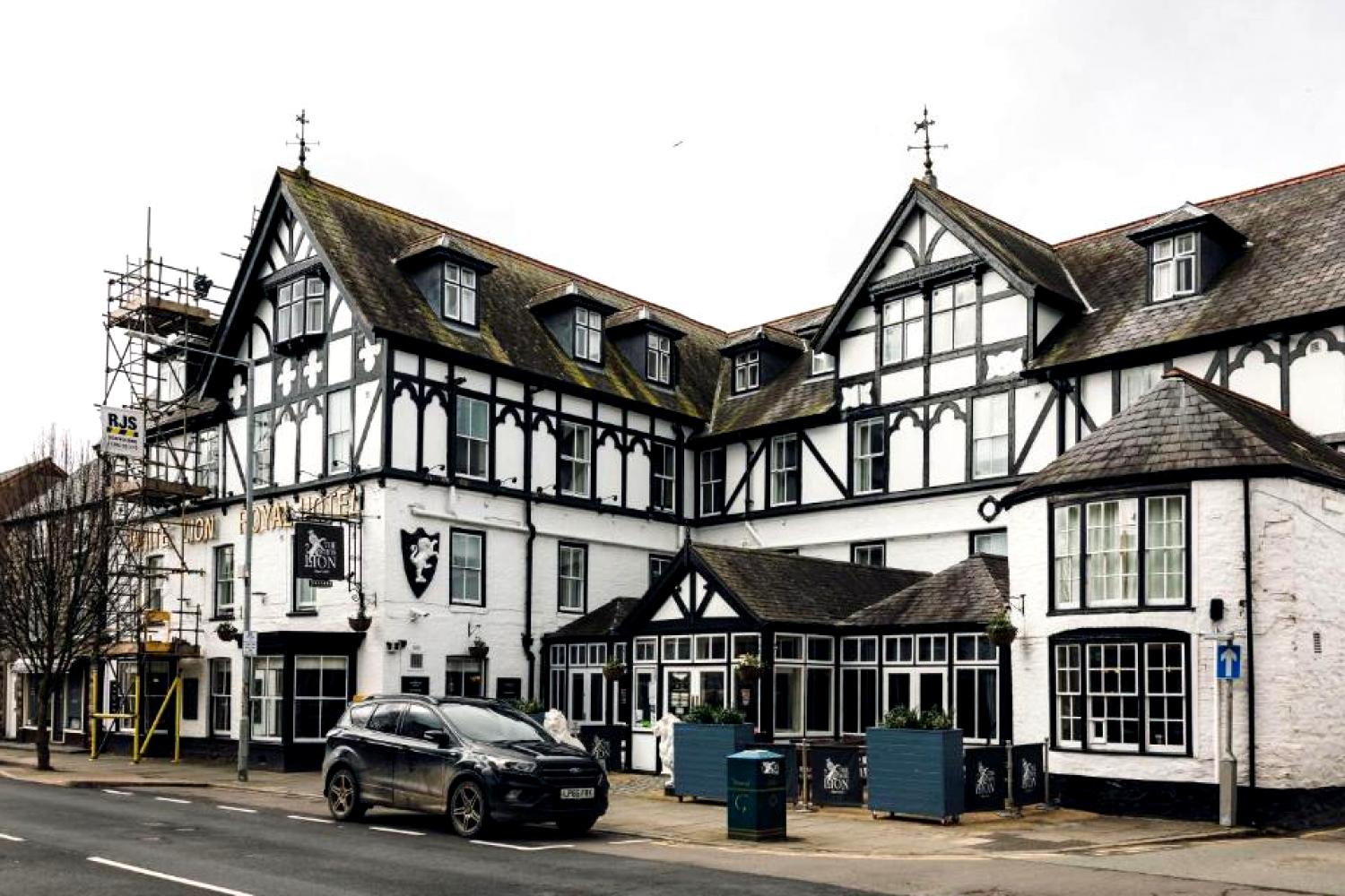White Lion Royal Hotel Bala Gwynedd