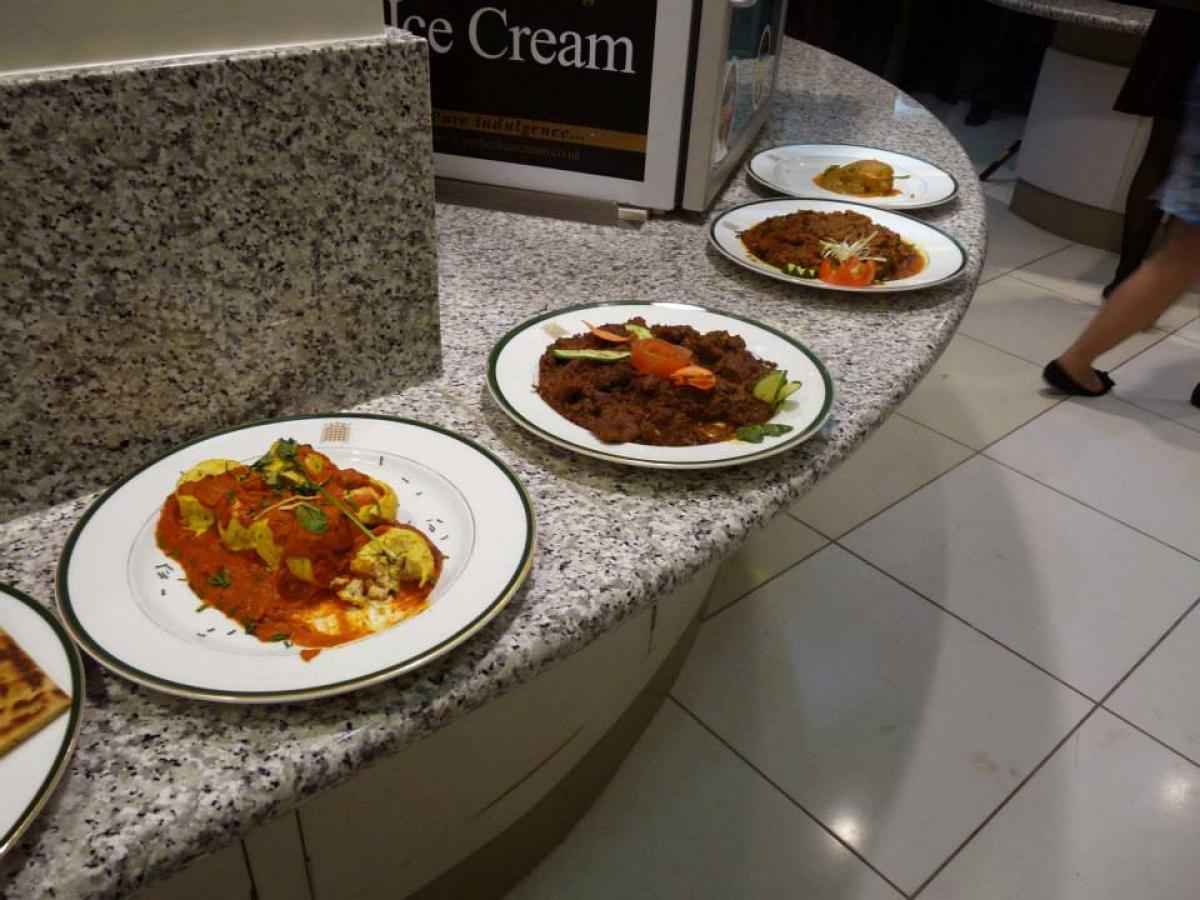 33-3442-20439 Restaurant ZaynZah